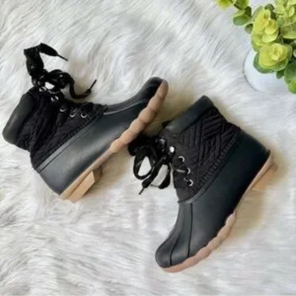 Justice Black Waterproof Duck Boots – Insulated Lace-Up Winter Rain Boots Sz 3/5 - Picture 5 of 10